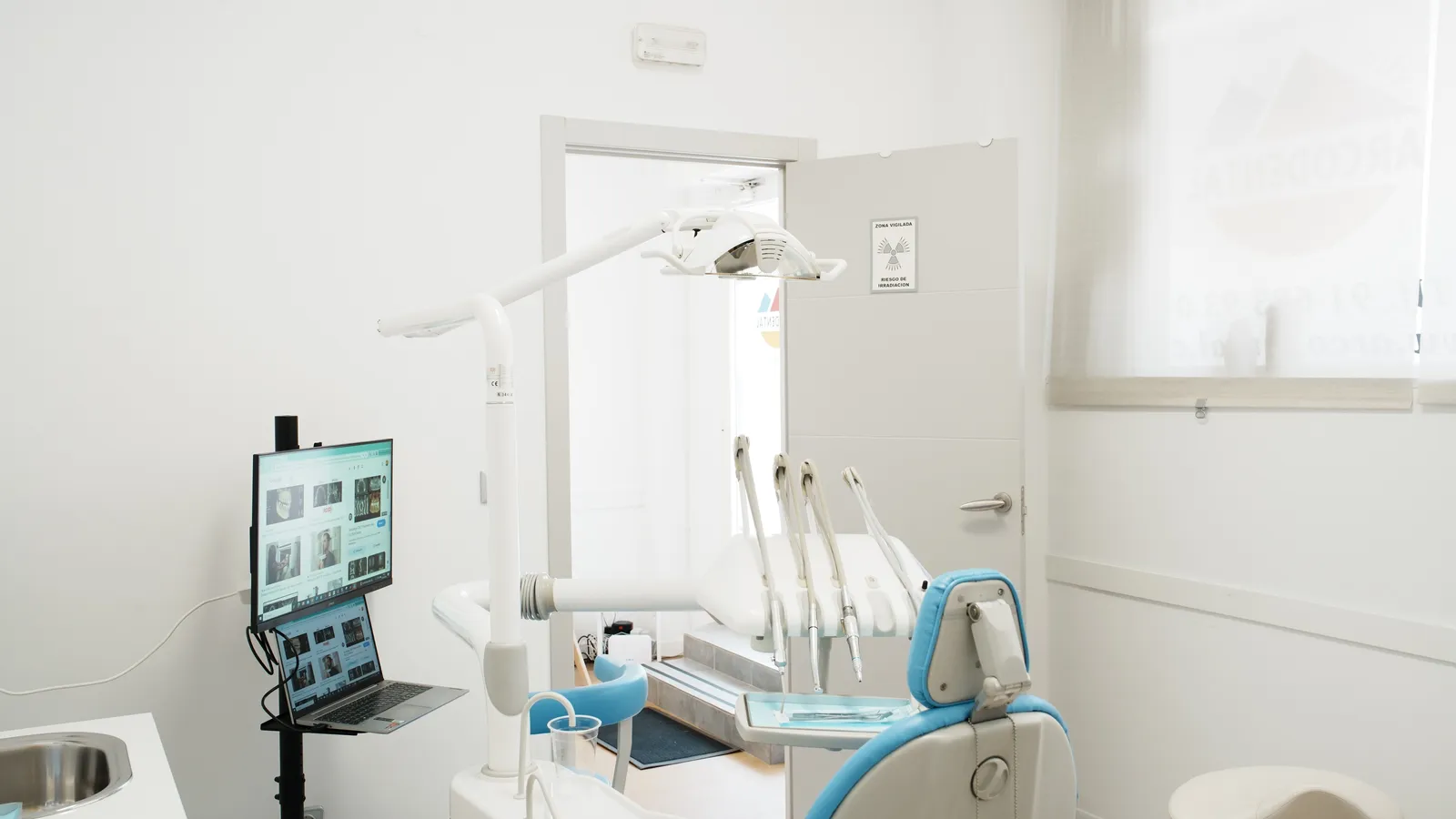 Atención de urgencias dentales en Arcodental Getafe